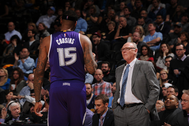 他不仅仅依 他不仅仅依