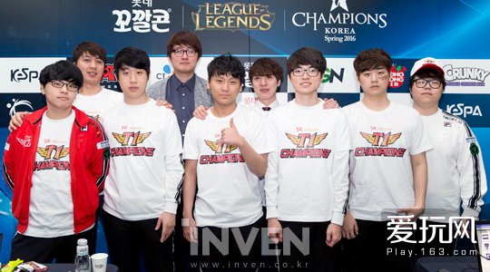 外围突施冷 外围突施冷